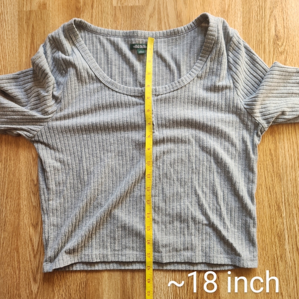 Wild Fable Cropped Long Sleeve - Picture 6 of 8